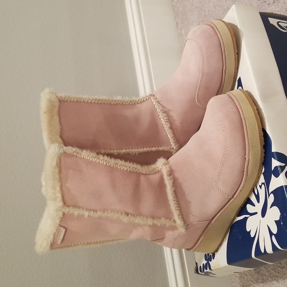 Roxy Sued fur lined boots